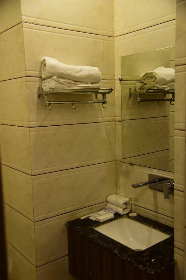 Hotel D S Inn Amritsar Zewnętrze zdjęcie