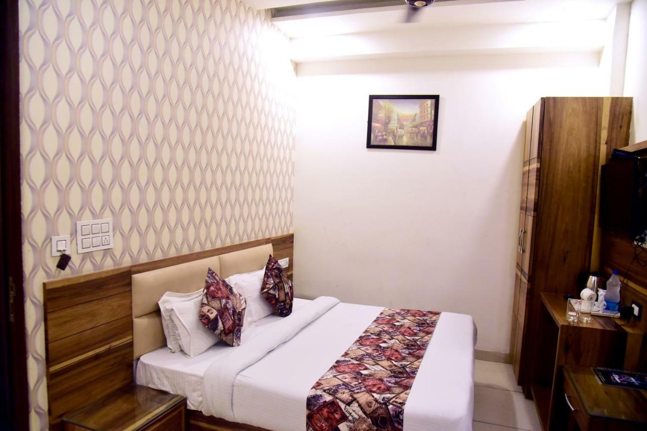 Hotel D S Inn Amritsar Zewnętrze zdjęcie